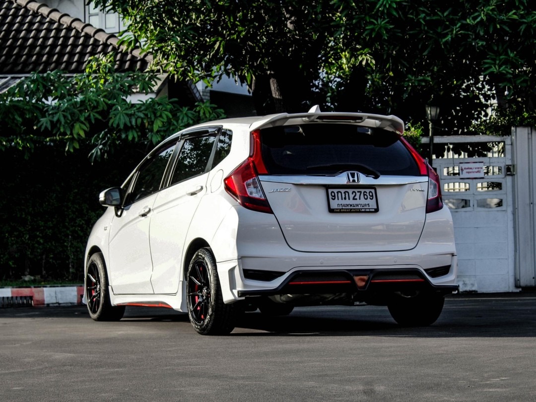 2020 Honda Jazz GK สีขาว