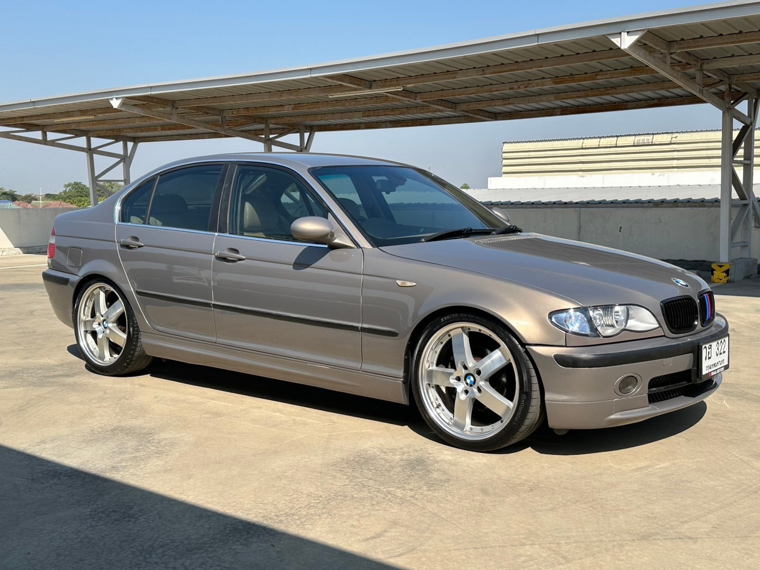 2003 BMW 3 Series E46 323i สีน้ำตาล