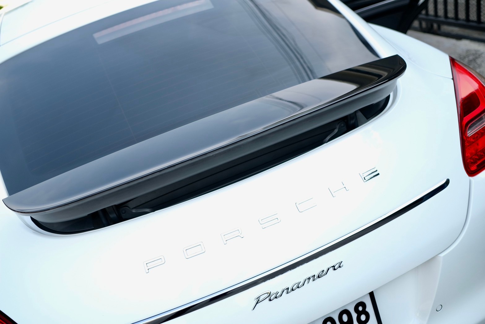 Porsche Panamera 3.0D (ฝาดำ) ไมล์ 33,000 km