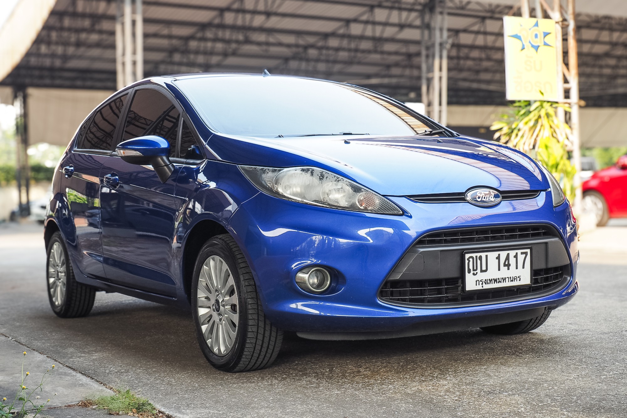 2011 Ford Fiesta สีน้ำเงิน