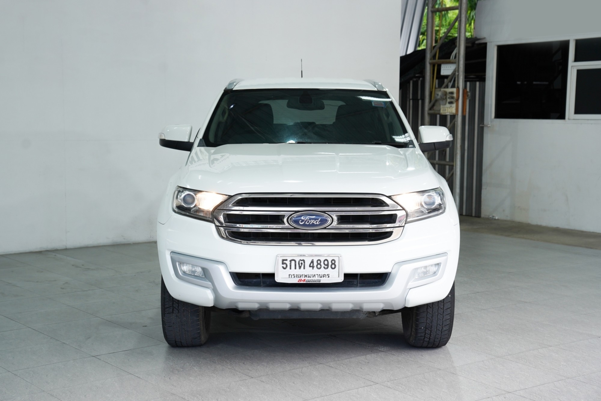 #FORD #EVEREST 2.2 TITANIUM AT ปี 2016 สีขาว