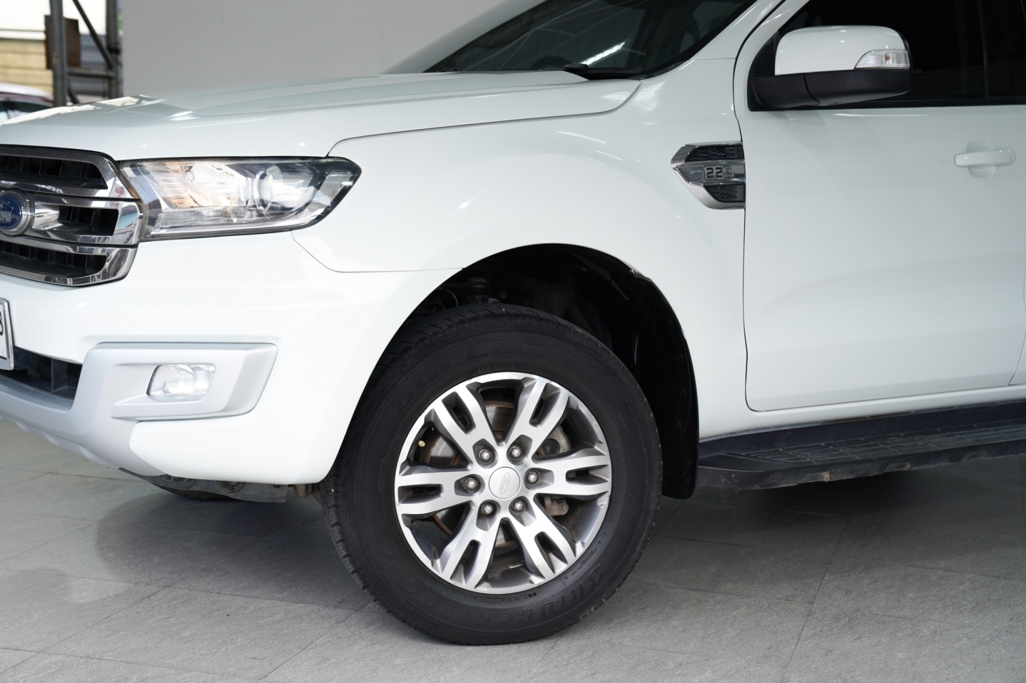 #FORD #EVEREST 2.2 TITANIUM AT ปี 2016 สีขาว