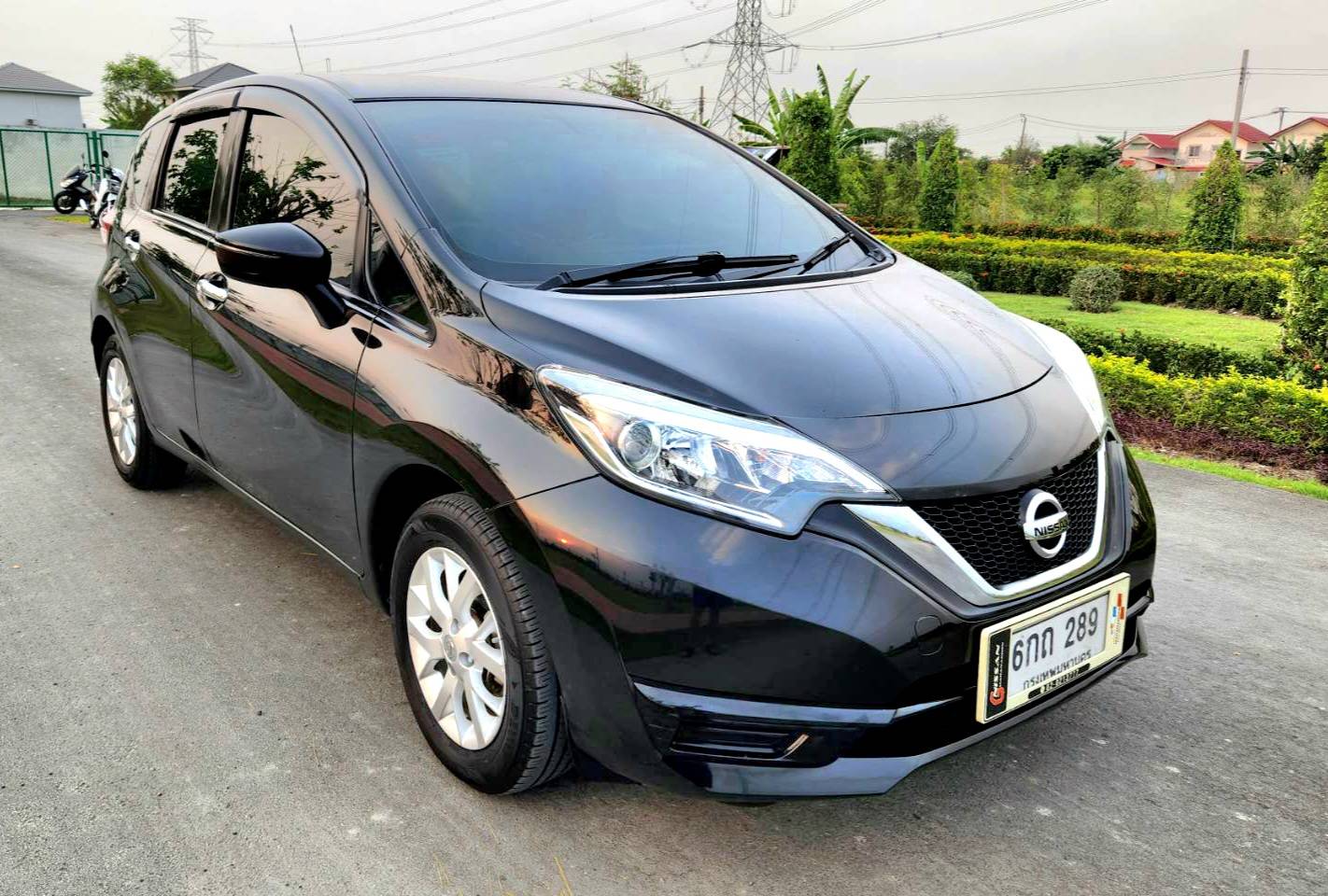 Nissan Note V มีจอ ปุ่ม Start 1.2 ปี 2017 ไมล์ 120,000 kmเท่านั้น!!!!!!