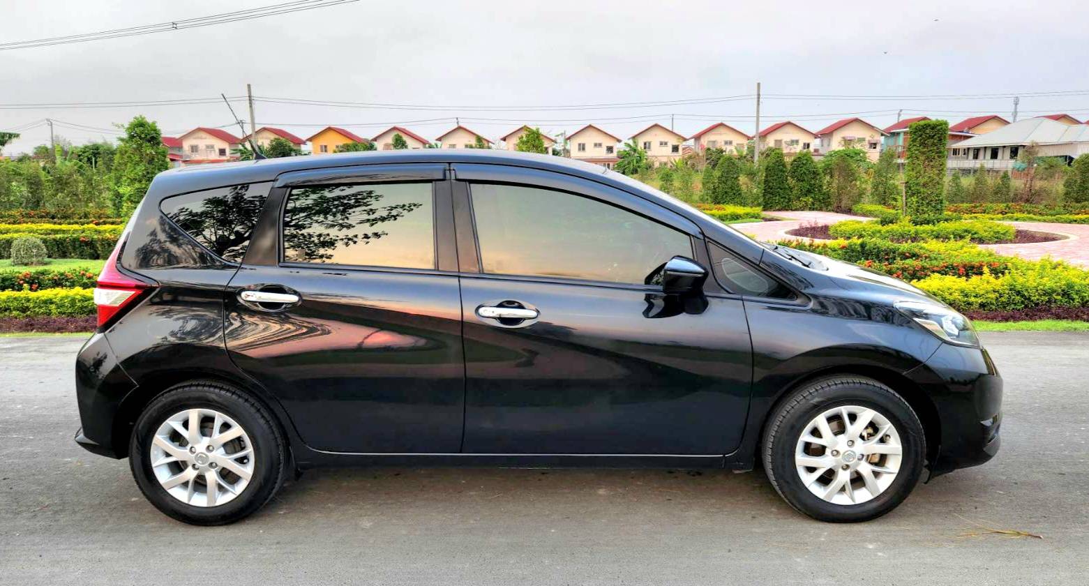 Nissan Note V มีจอ ปุ่ม Start 1.2 ปี 2017 ไมล์ 120,000 kmเท่านั้น!!!!!!