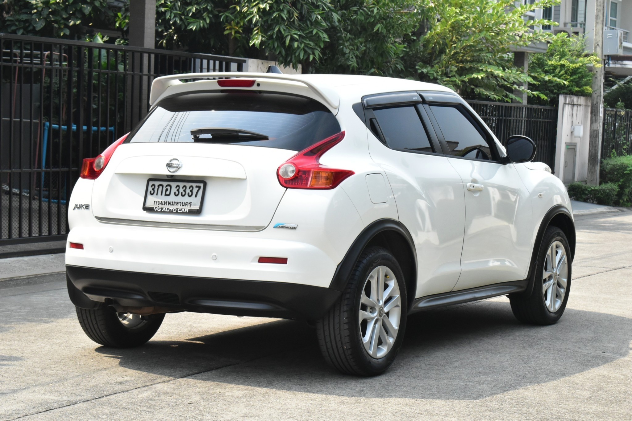 Nissan Juke 1.6V ปี2014 สีขาว ออโต้ เบนซิน ไมล์ 1xx,xxx km.