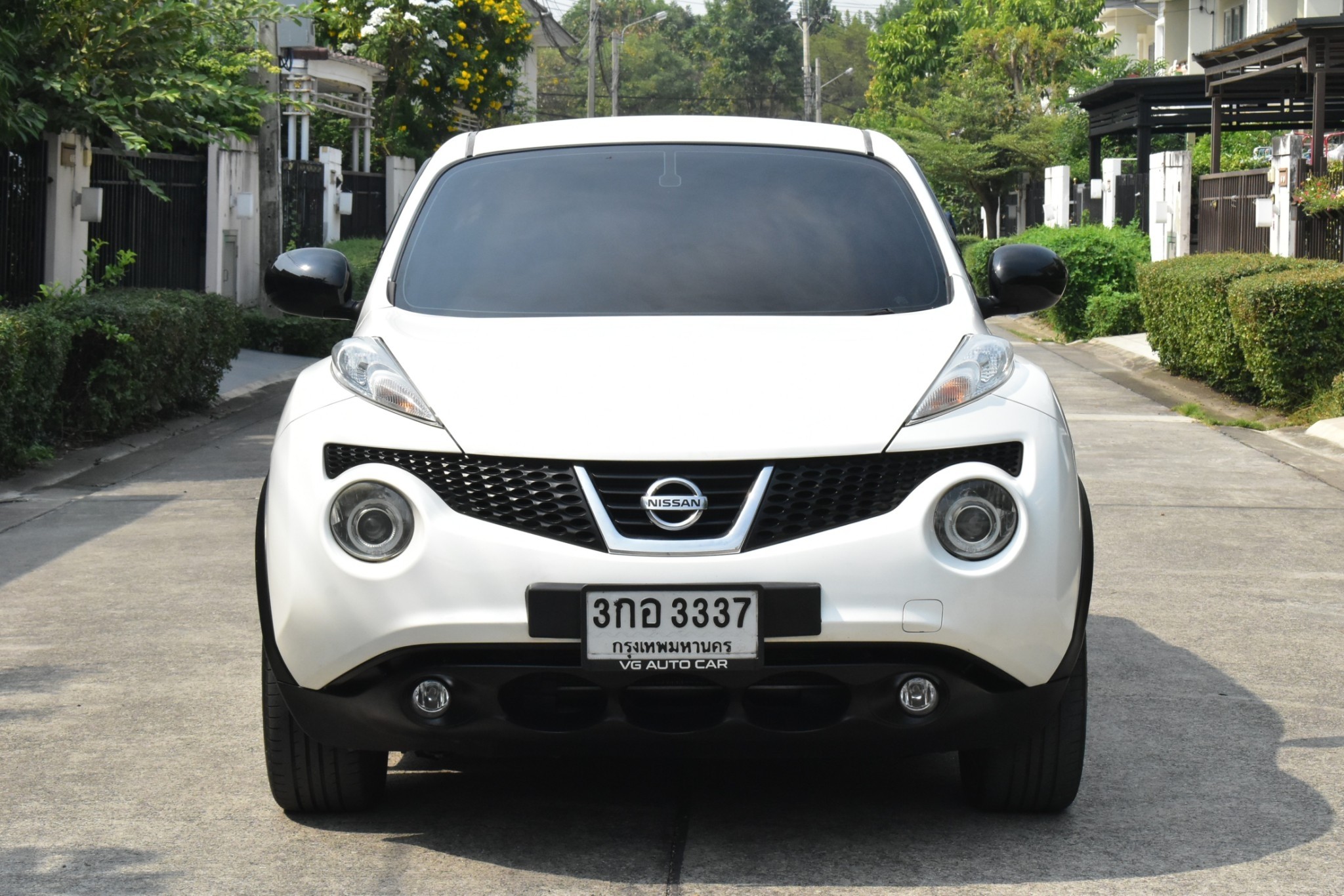 Nissan Juke 1.6V ปี2014 สีขาว ออโต้ เบนซิน ไมล์ 1xx,xxx km.