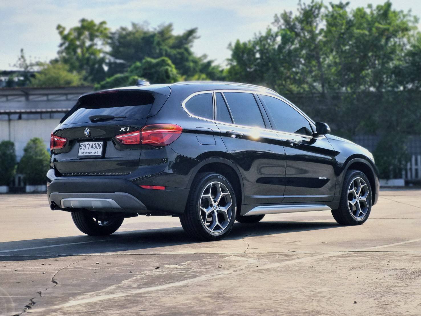 BMW sDrive18i X-Line ปี 2018 ไมล์ 97,xxx km รถสวย สภาพดีมาก