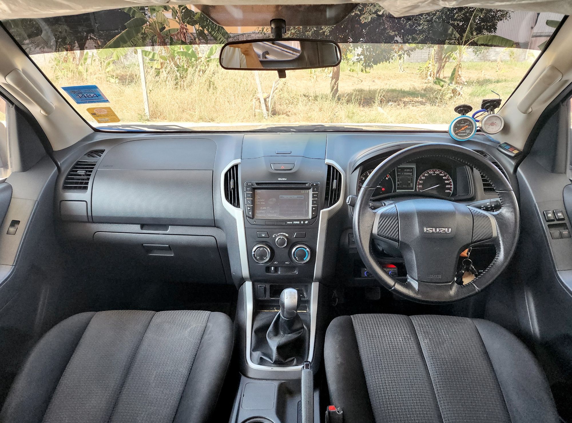 ISUZU D-max Space Cab 2.5Z Hi-lander VGS M/T ปี 2015