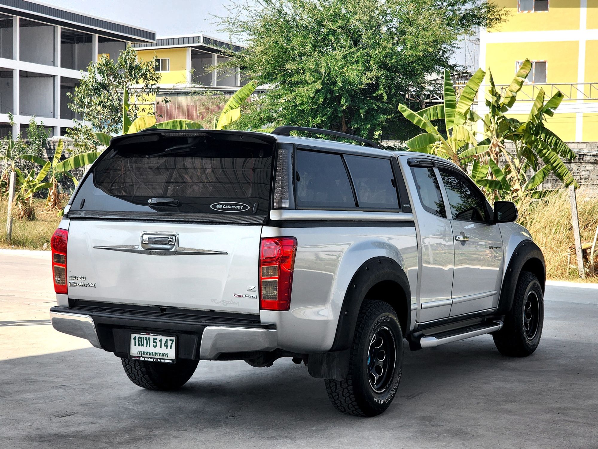 ISUZU D-max Space Cab 2.5Z Hi-lander VGS M/T ปี 2015