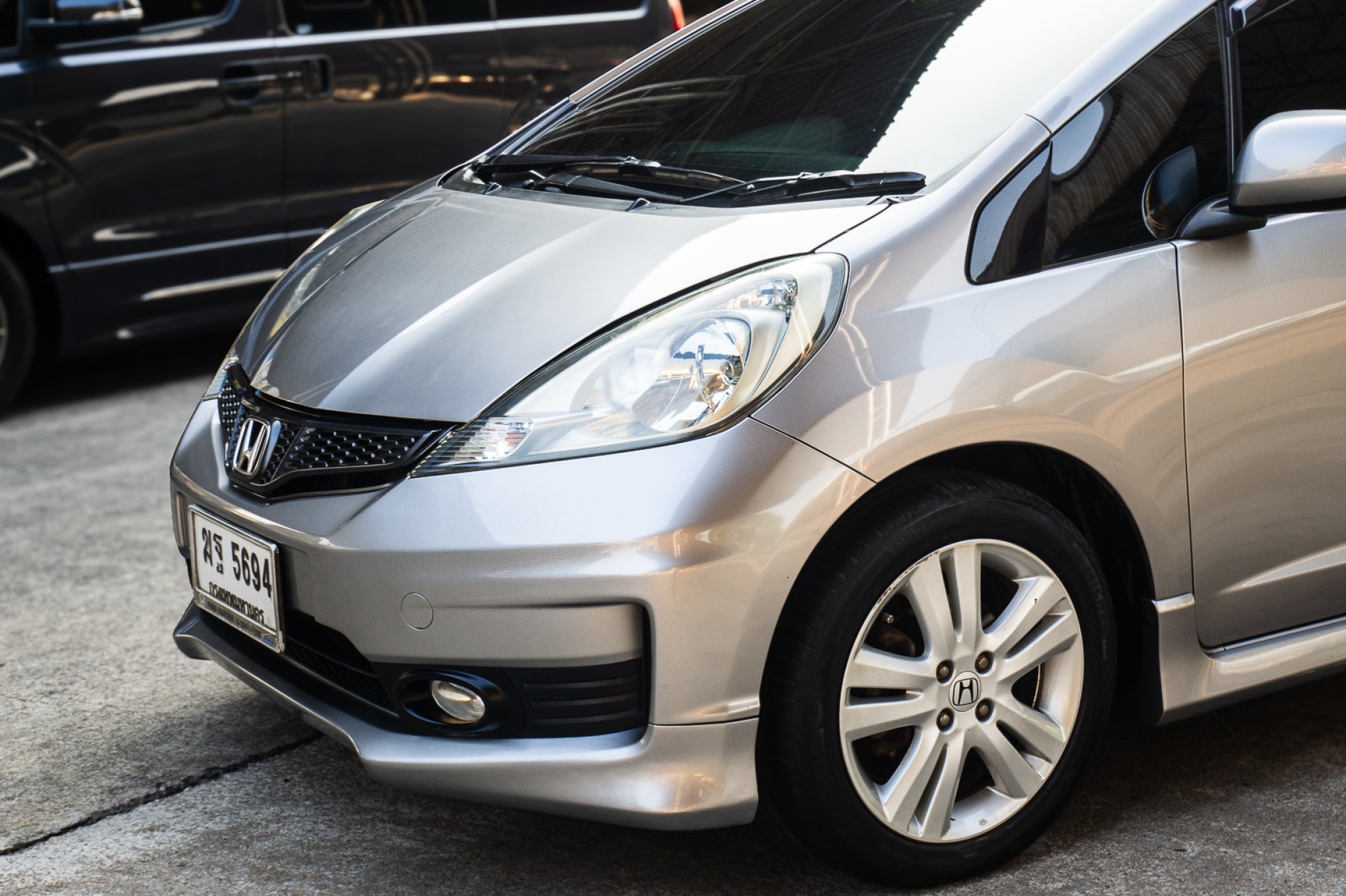 2012 Honda Jazz GE สีเงิน