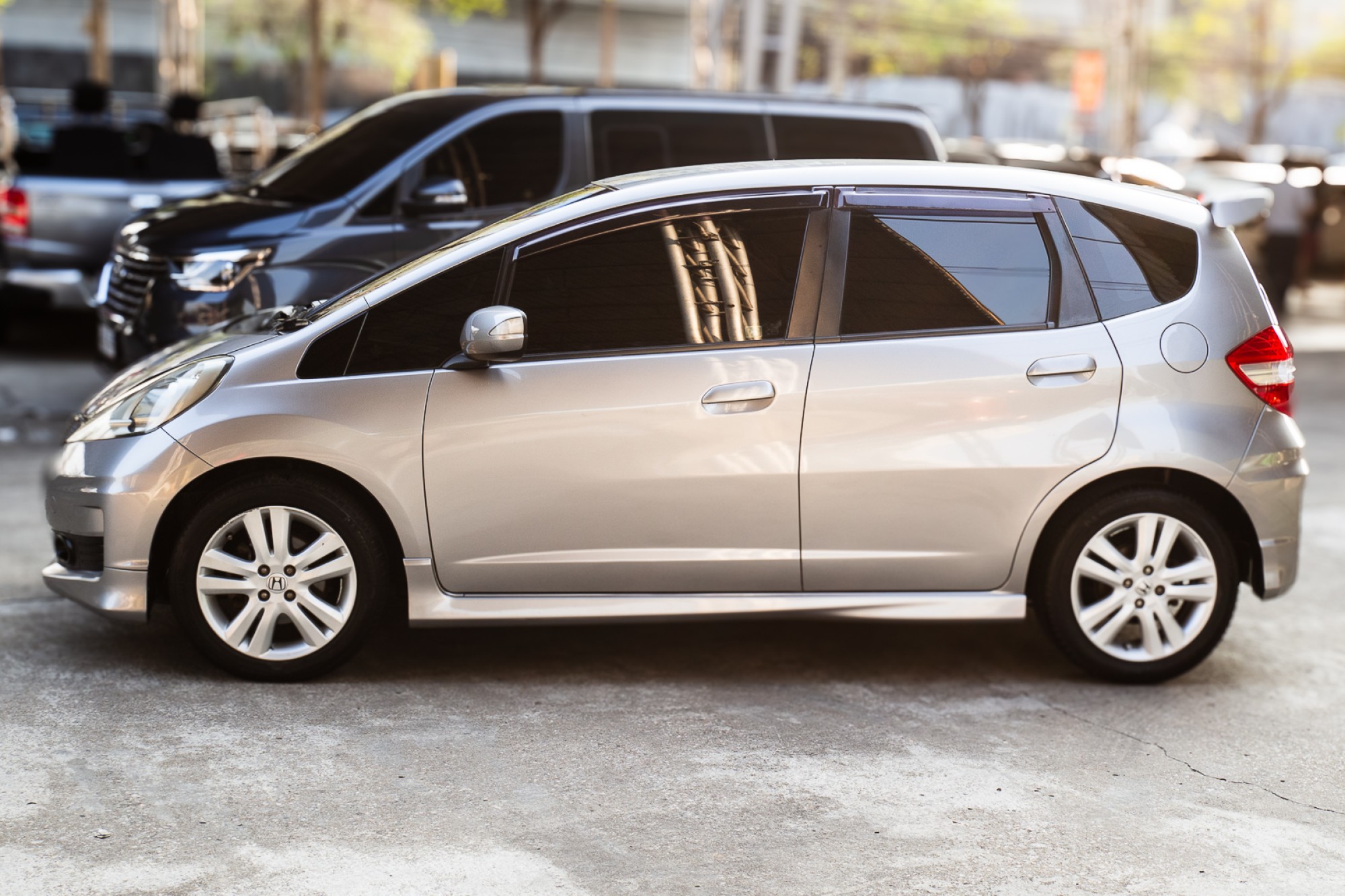 2012 Honda Jazz GE สีเงิน