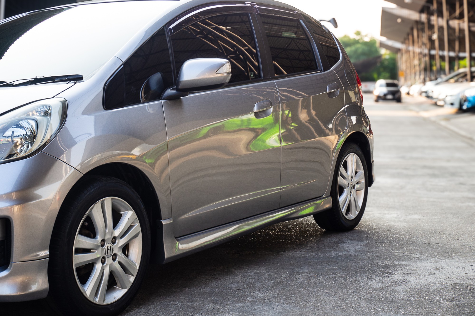 2012 Honda Jazz GE สีเงิน