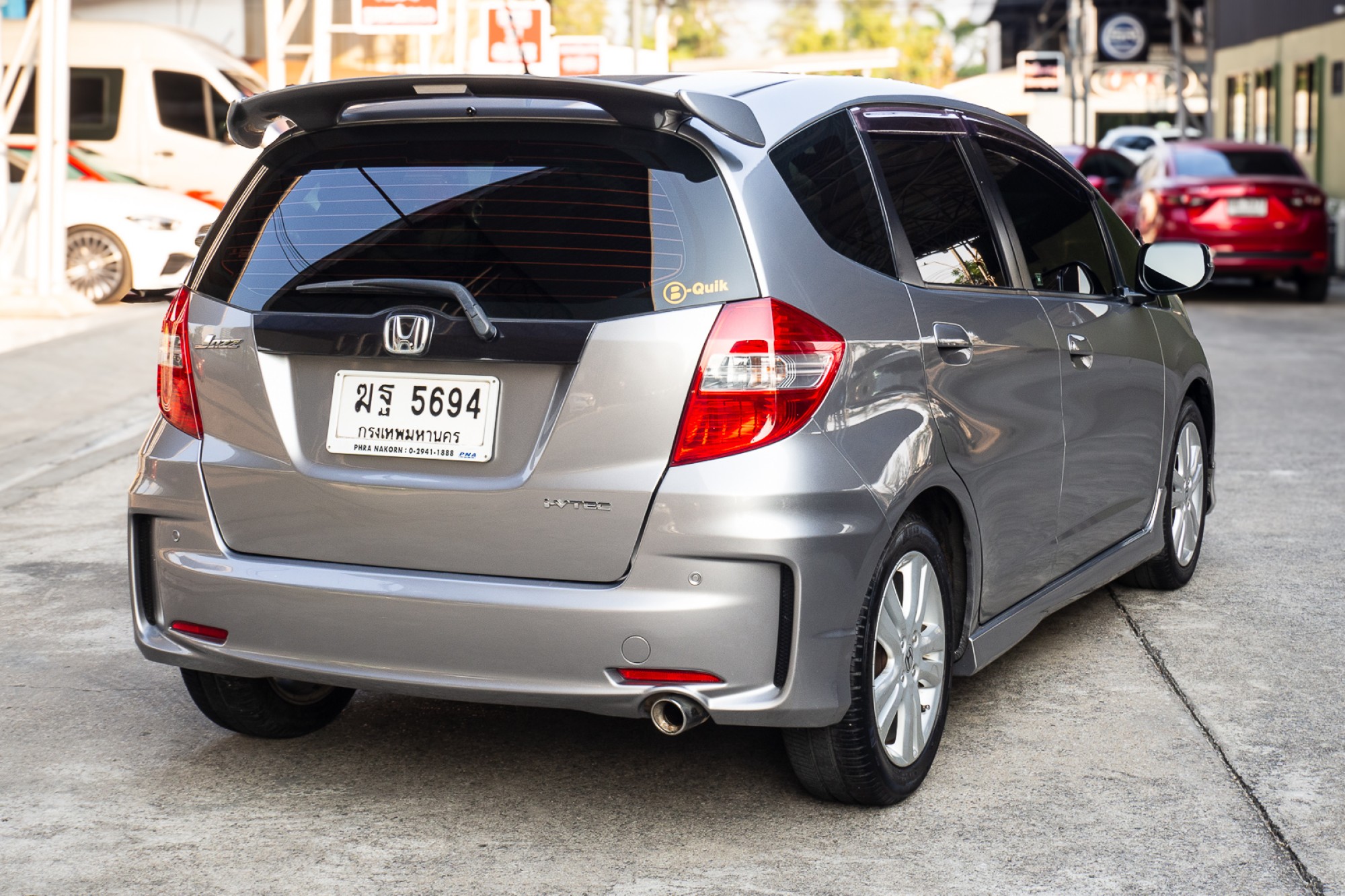 2012 Honda Jazz GE สีเงิน