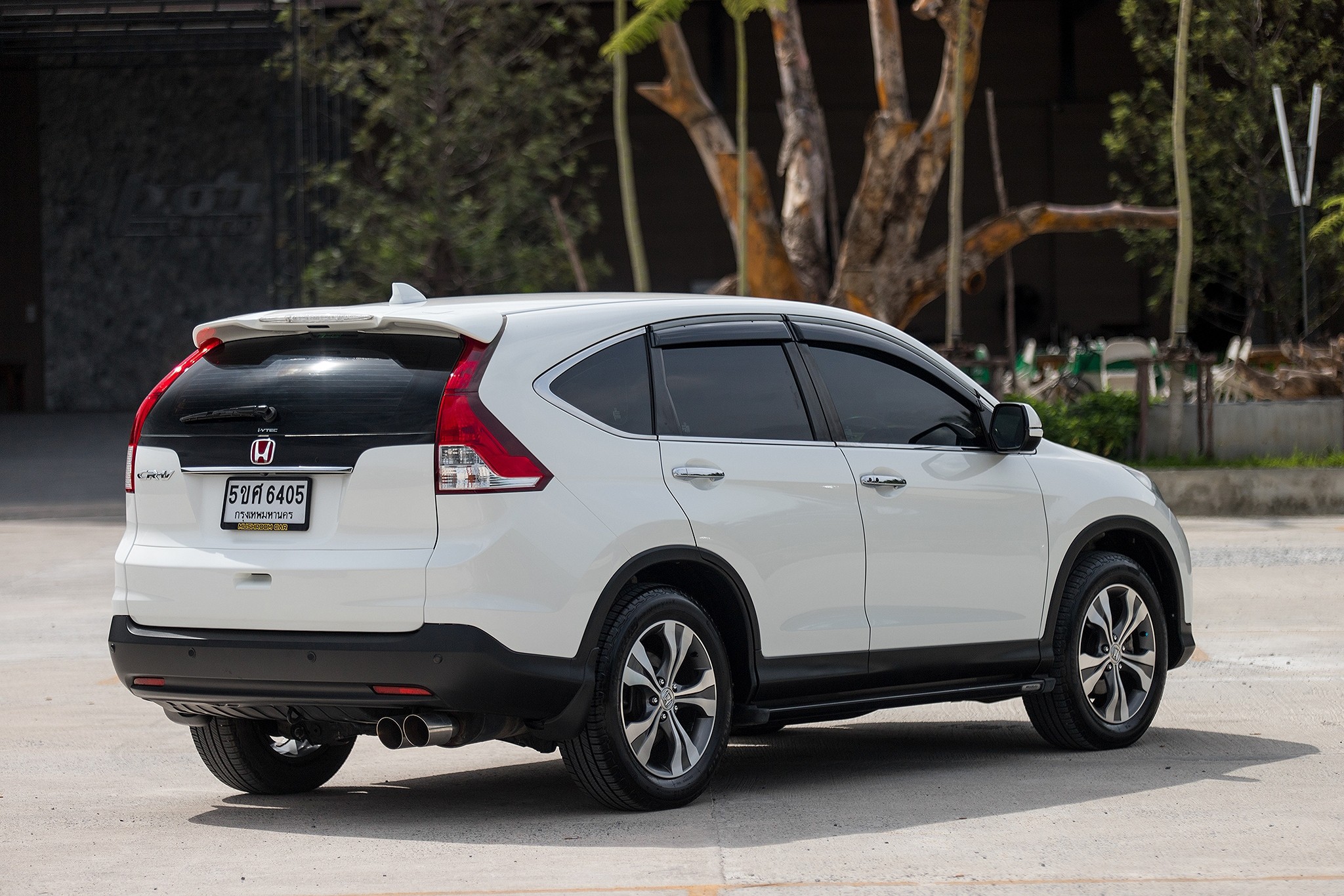 Honda CRV 2.4EL ขับ2 ปี 2014 สีขาว ไมล์แท้ 140,000 กม.