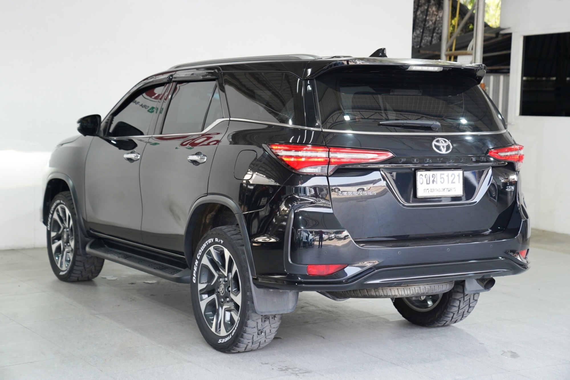 #TOYOTA #FORTUNER 2.4 LEGENDER 4WD AT ปี2021 จด2022 สีดำ