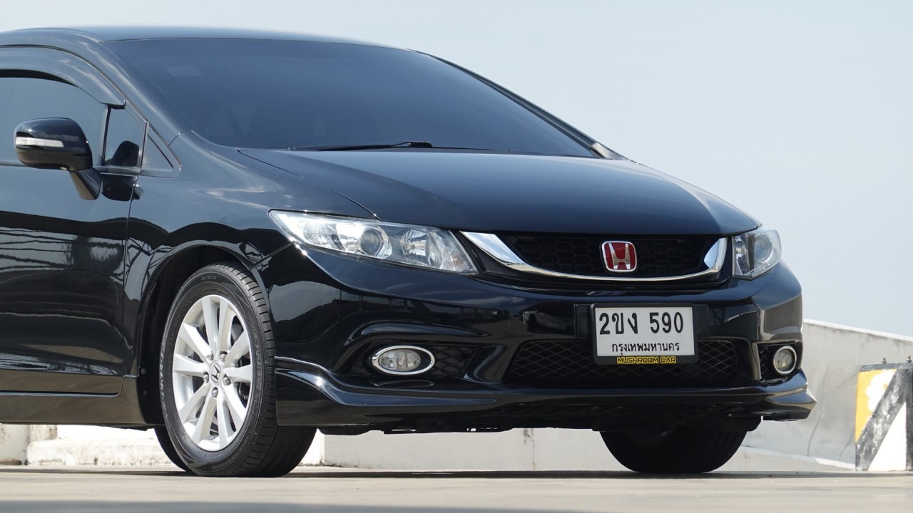 Honda Civic FB 1.8 E AT ปี 2014 สีดำ ไมล์ 120,000 กม.