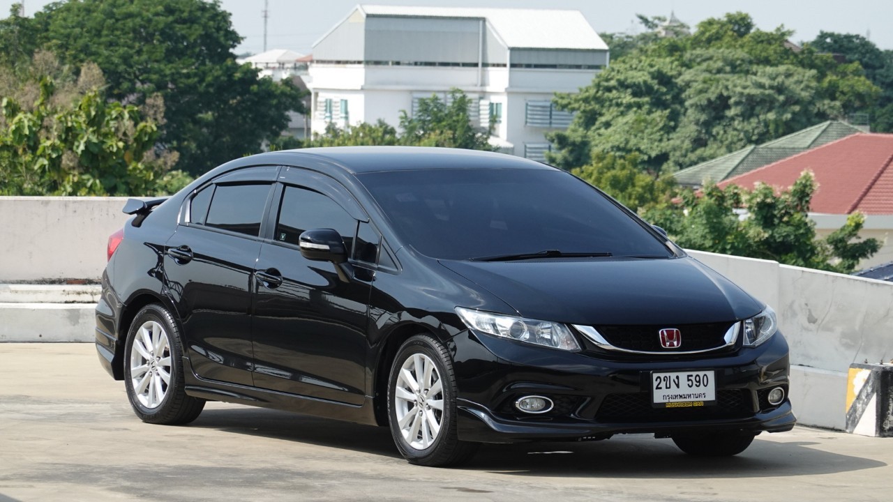 Honda Civic FB 1.8 E AT ปี 2014 สีดำ ไมล์ 120,000 กม.