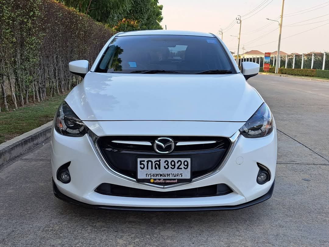 MAZDA2 1.5 D SPORT HIGH PLUS มือเดียว ไมล์น้อย12x,xxx Km.ประหยัดน้ำมันมาก ปี16จด17 ตัวสุดท้ายไฟหน้าLED