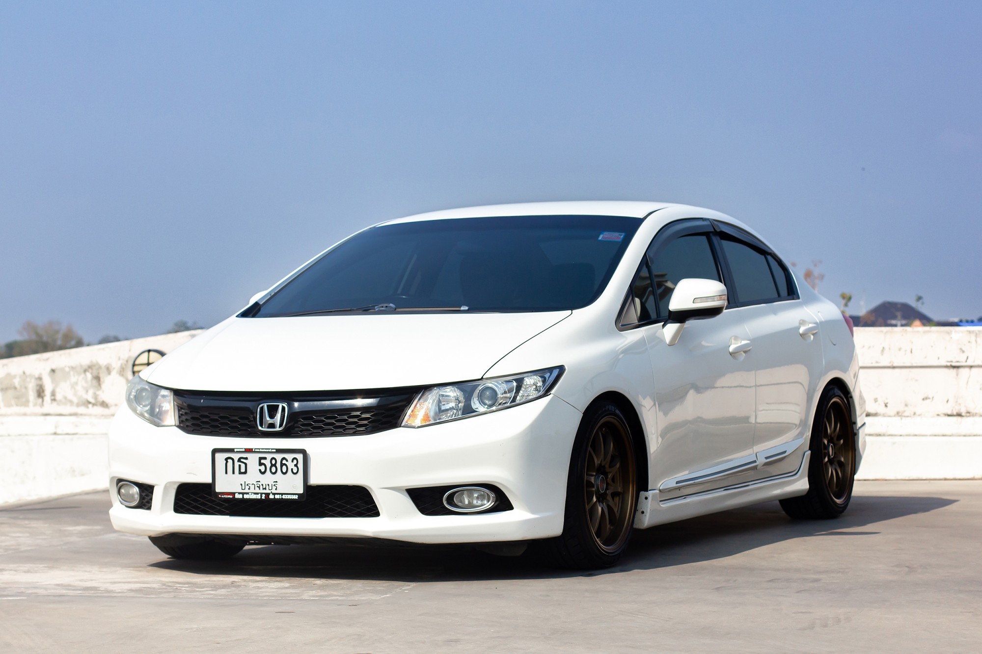 HONDA Civic FB 1.8E i-VTEC 5A/T ปี 2012 จด 2013