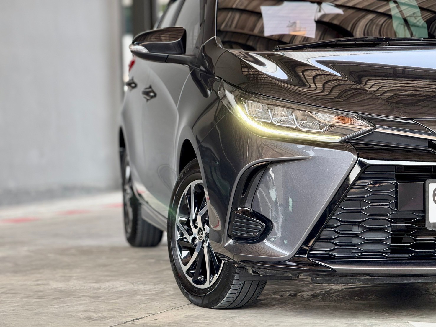 Toyota Yaris 1.2 Sport ปี 2021 ไมล์ 2 หมื่น