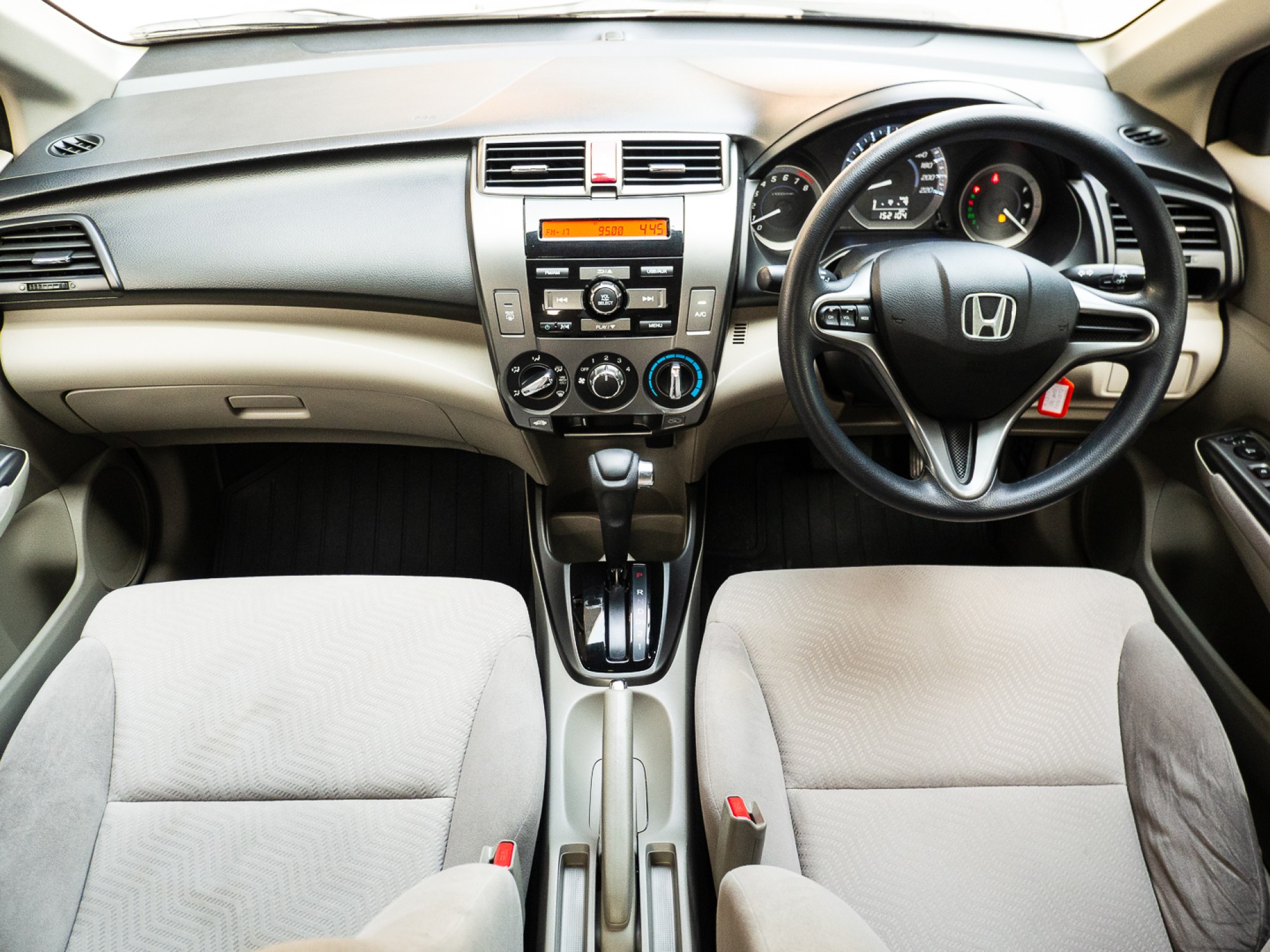 HONDA CITY 1.5V