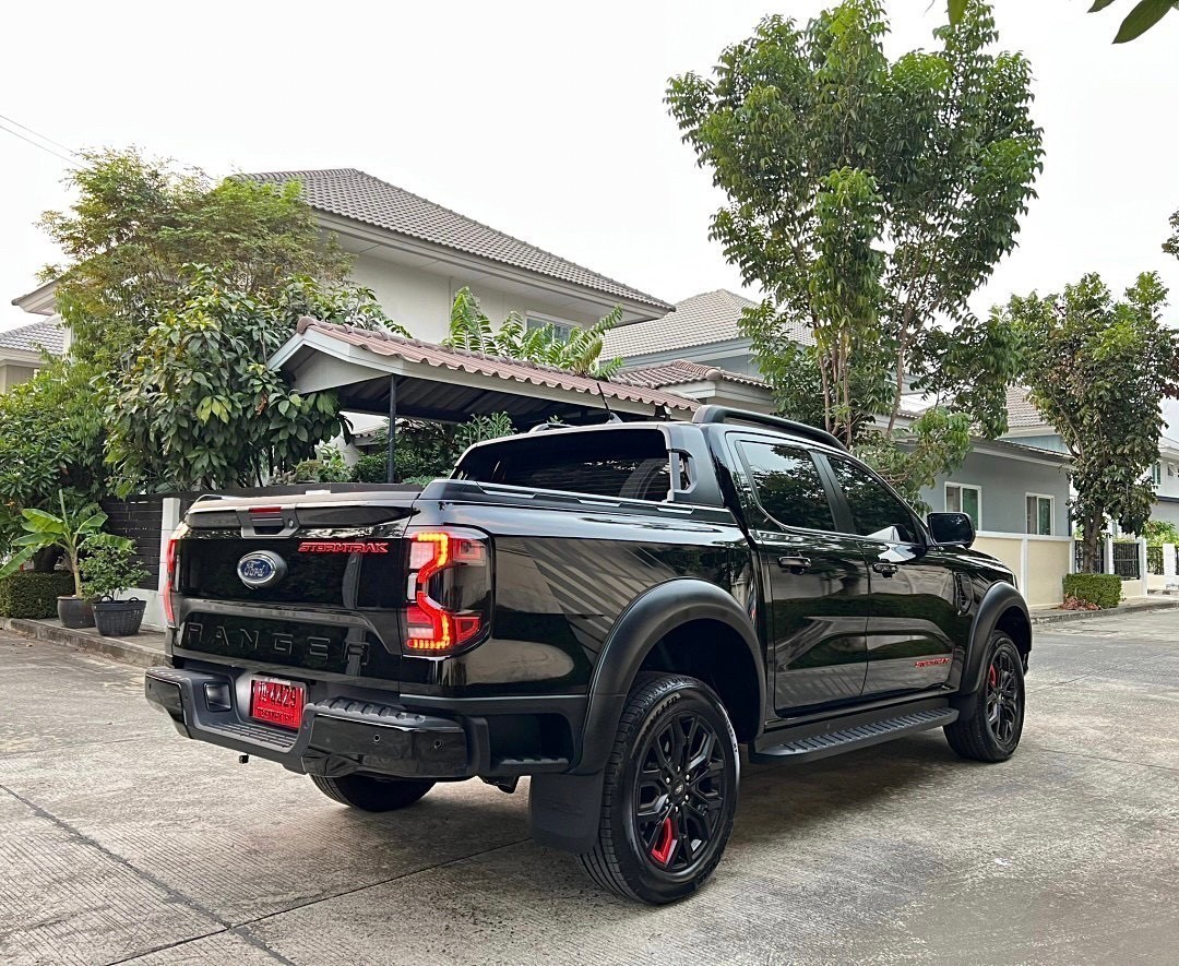 2025 #Ford RANGER STORMTRAK 2.0 Bi-Turbo 10AT 4x2 สีดำ