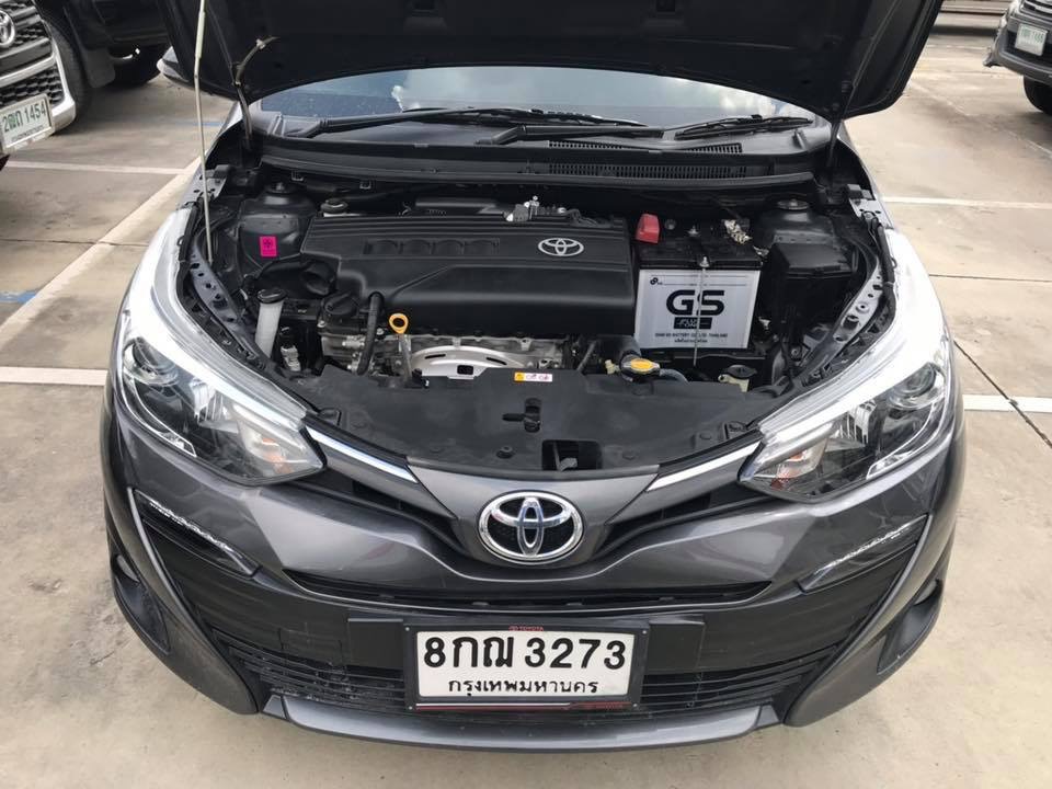 Toyota Yaris Ativ ปี 2018 สีเทา