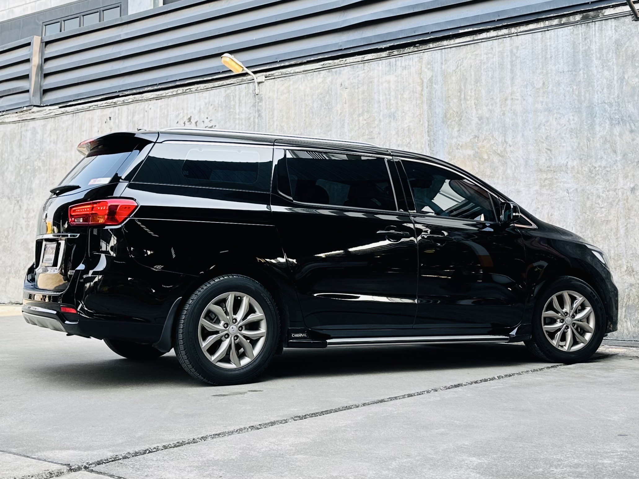 2020 แท้ KIA Grand Carnival Minorchange 2.2 EX 8AT