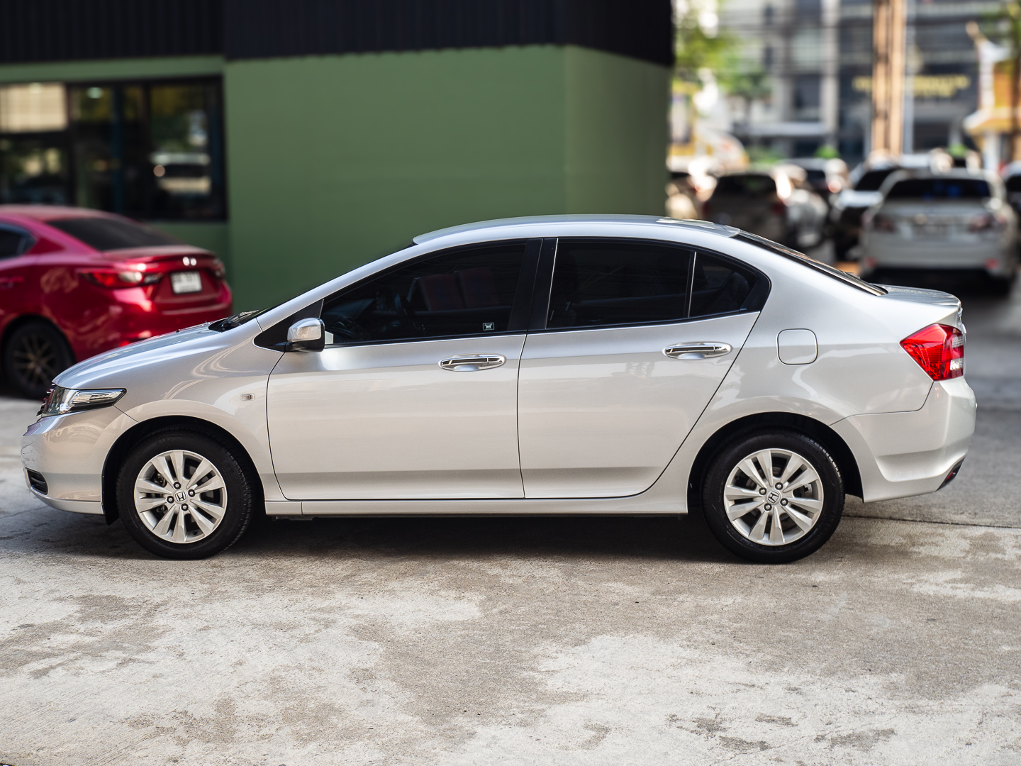 2013 Honda City สีเงิน