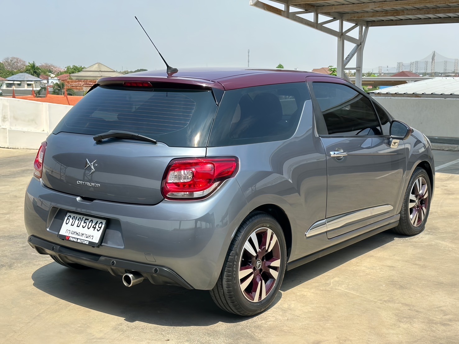 2013 Citroen DS3 สีเทา