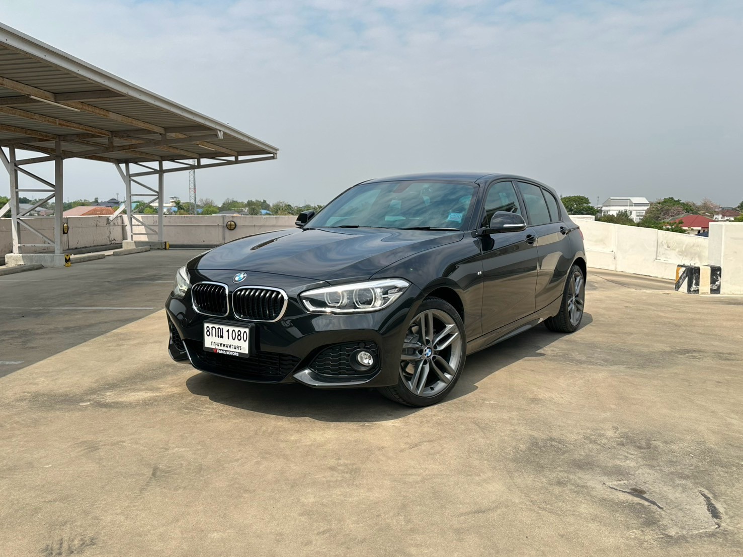 2017 BMW 1 Series F20 118i สีดำ