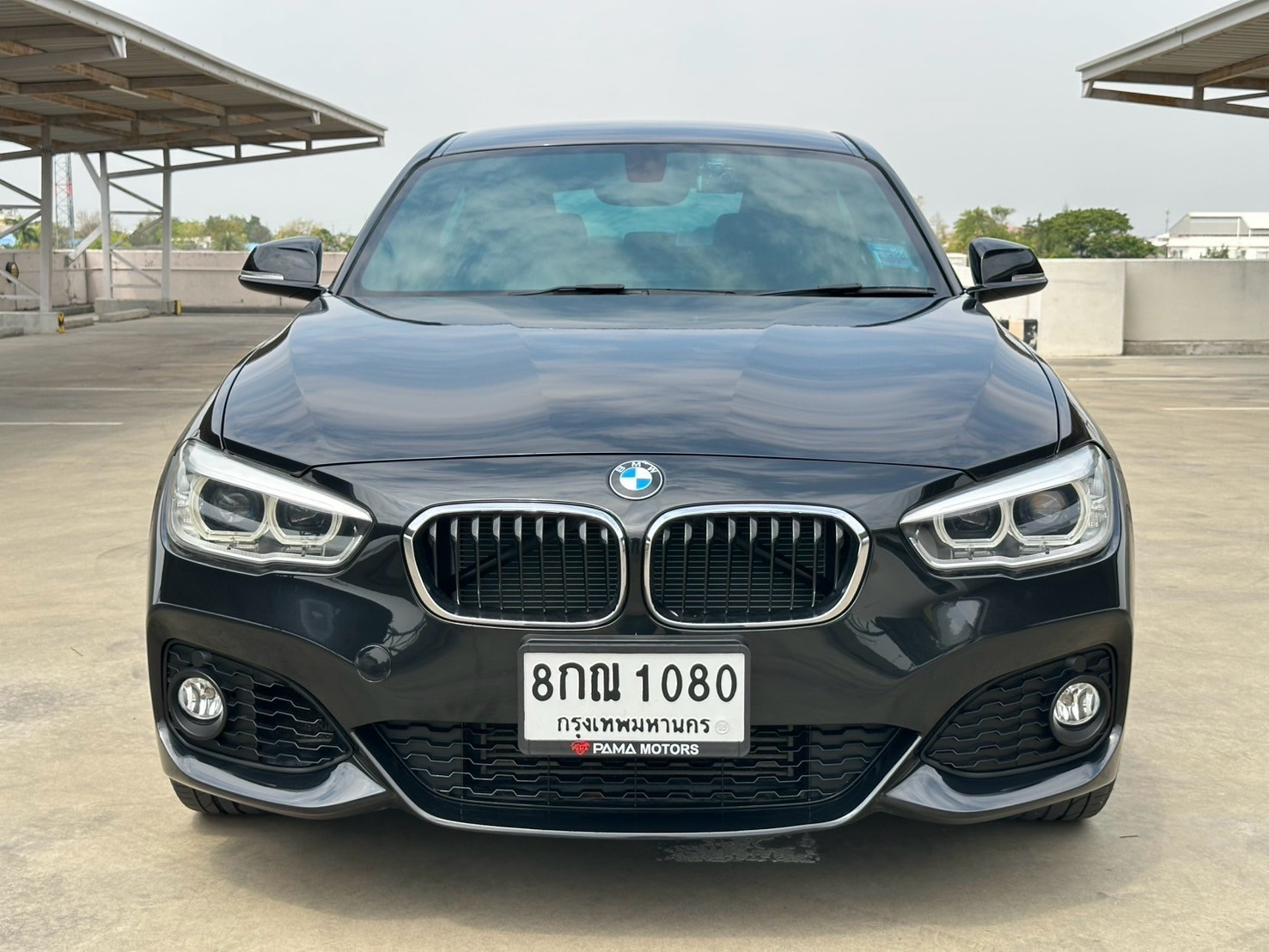 2017 BMW 1 Series F20 118i สีดำ