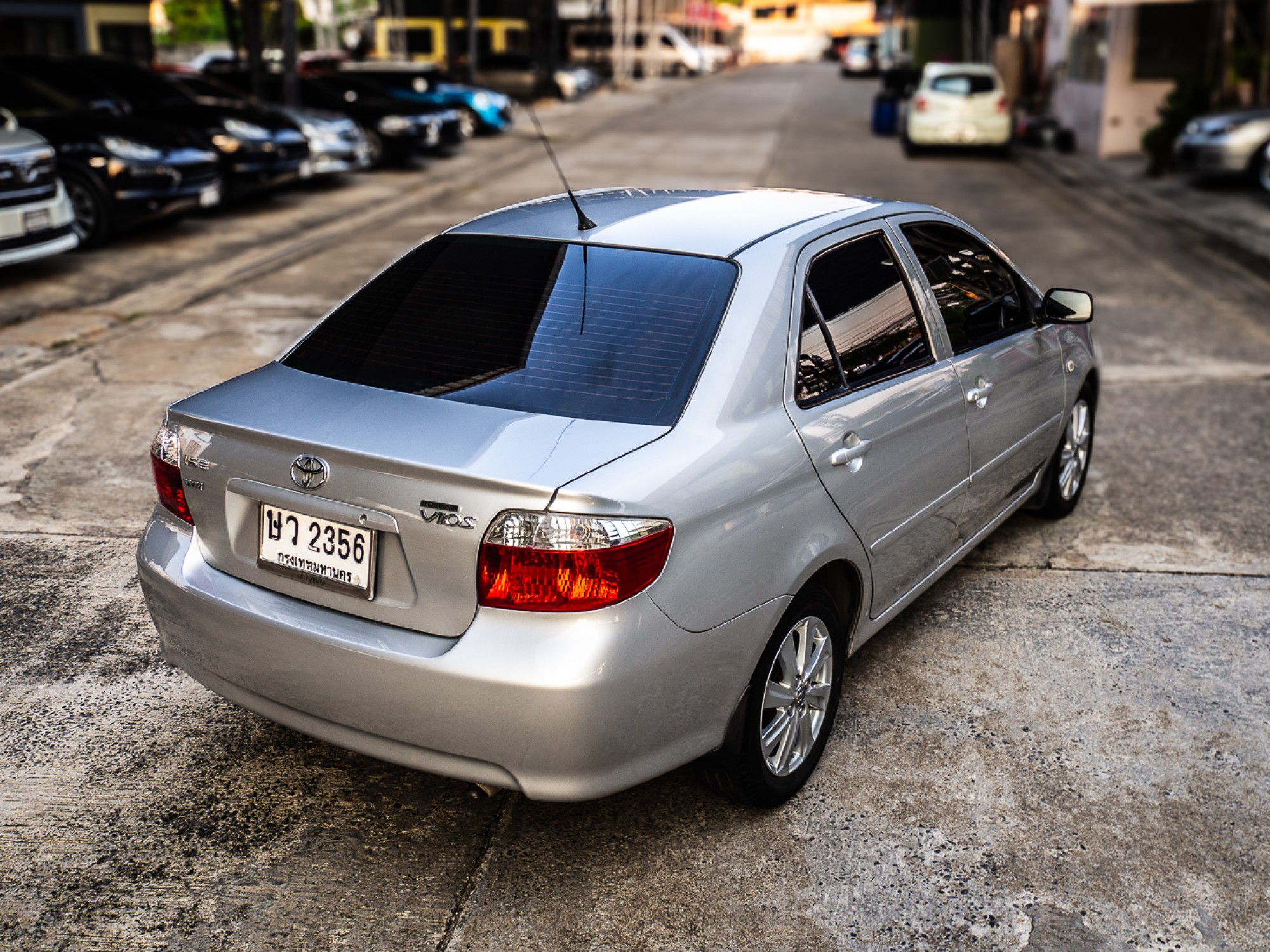 2004 Toyota Vios สีเงิน