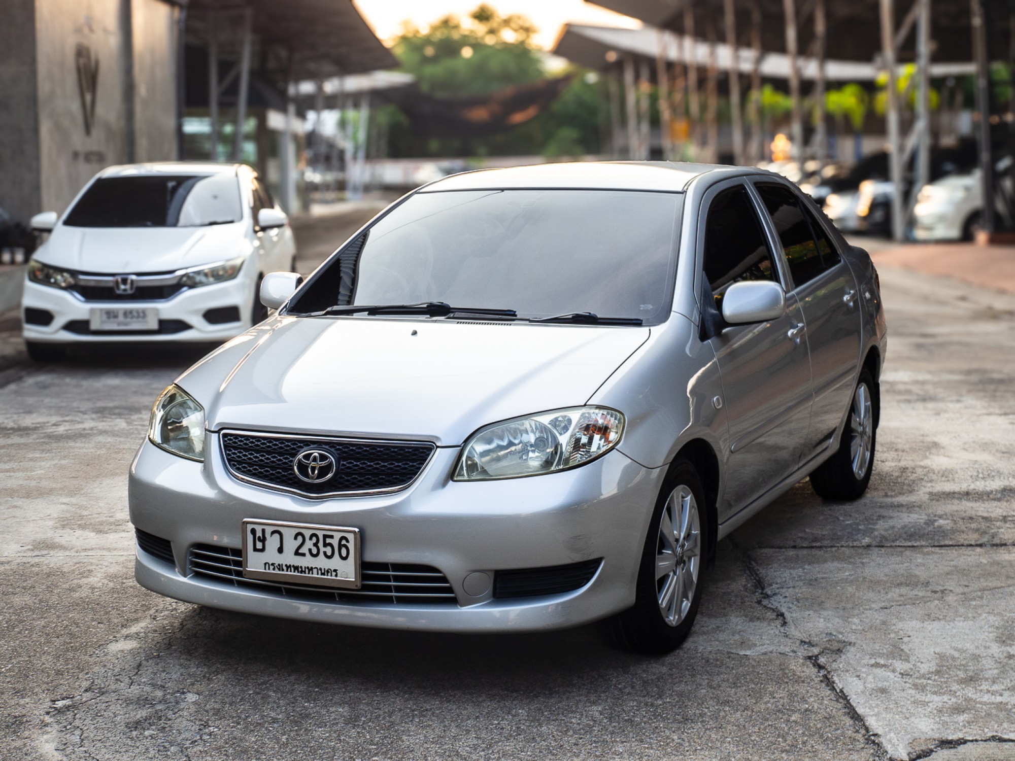 2004 Toyota Vios สีเงิน