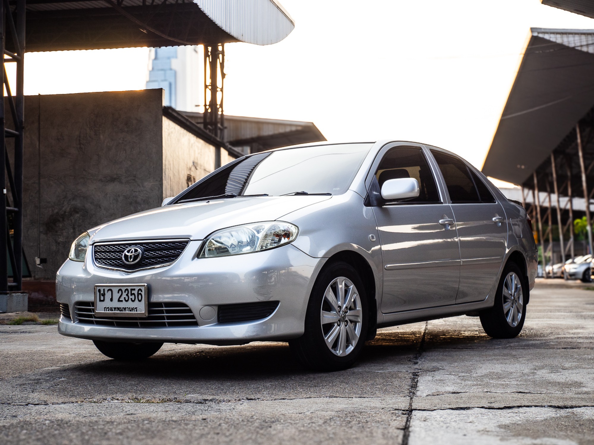 2004 Toyota Vios สีเงิน