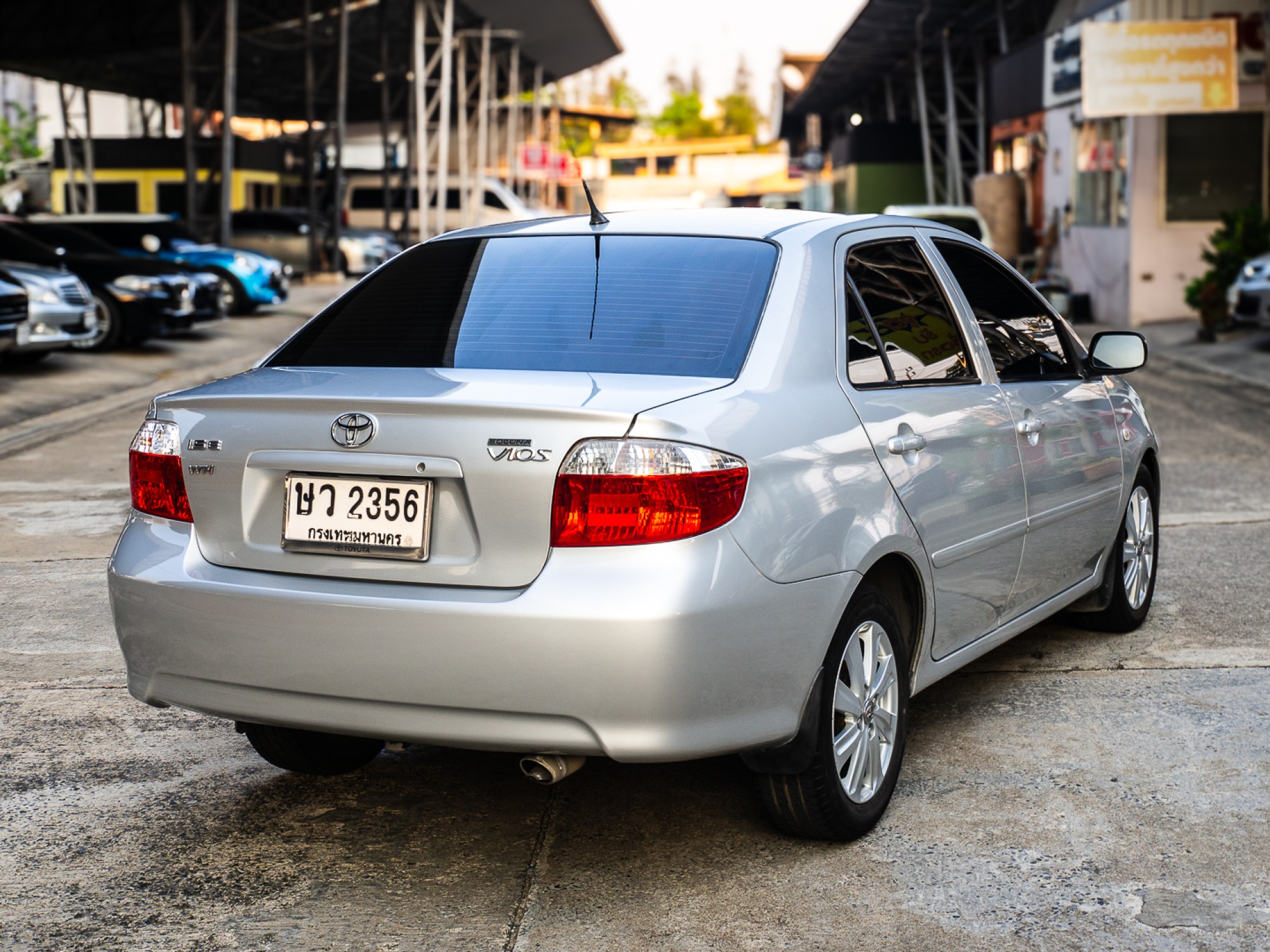 2004 Toyota Vios สีเงิน