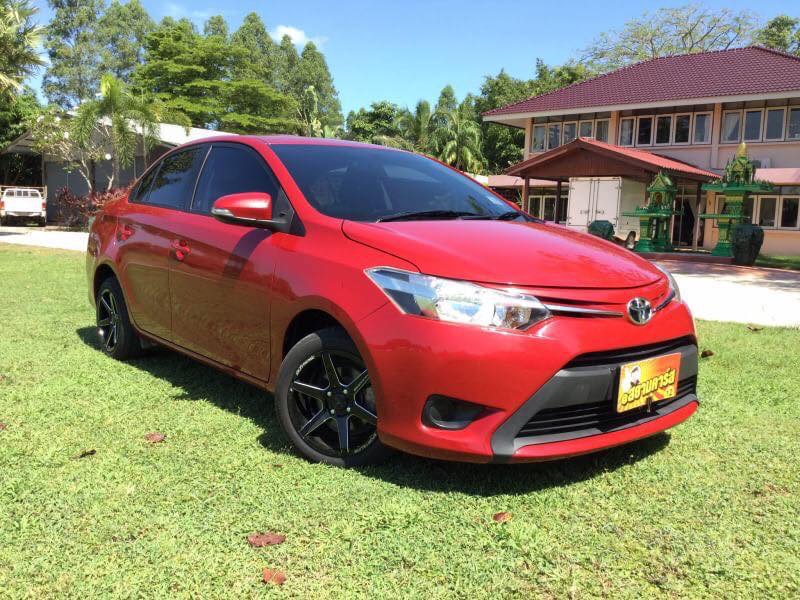 Toyota Vios ปี 2015 สีแดง