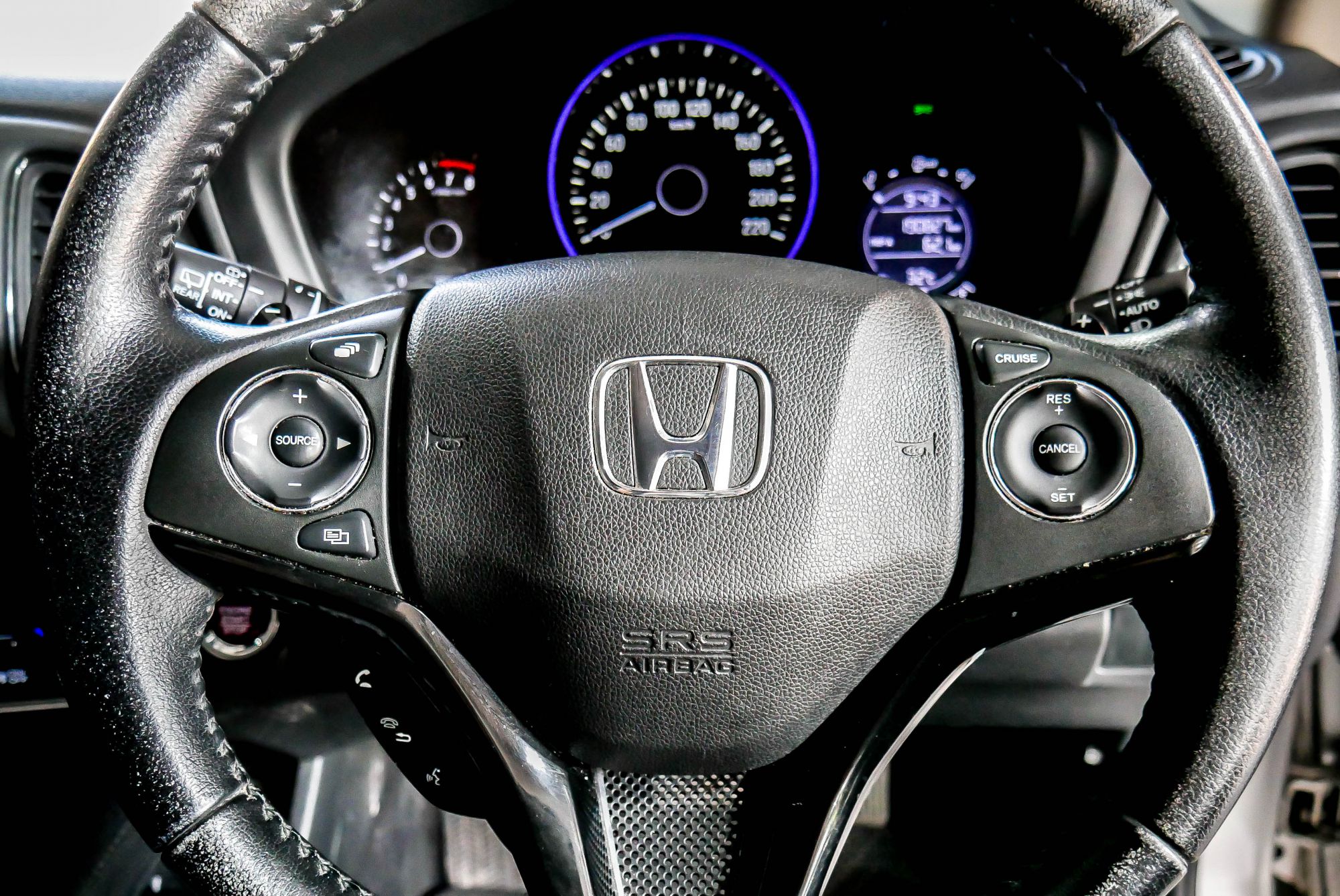 HONDA HR-V 1.8 E AT  ปี 2015