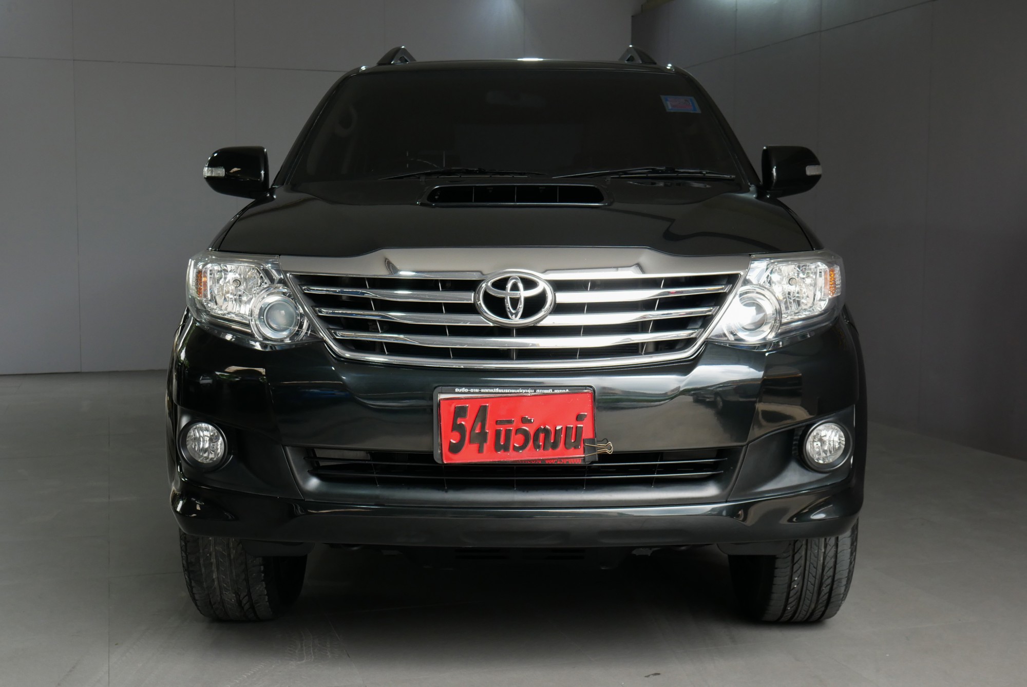 TOYOTA FORTUNER CHAMP 2.5 V AT 2014 สีดำ