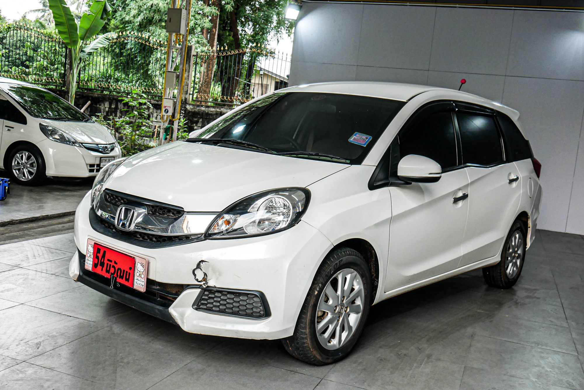 Honda MOBILIO 1.5 V ปี 2014 สีขาว