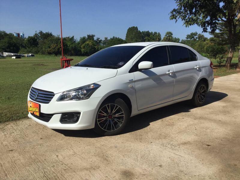 Suzuki Ciaz ปี 2015 สีขาว