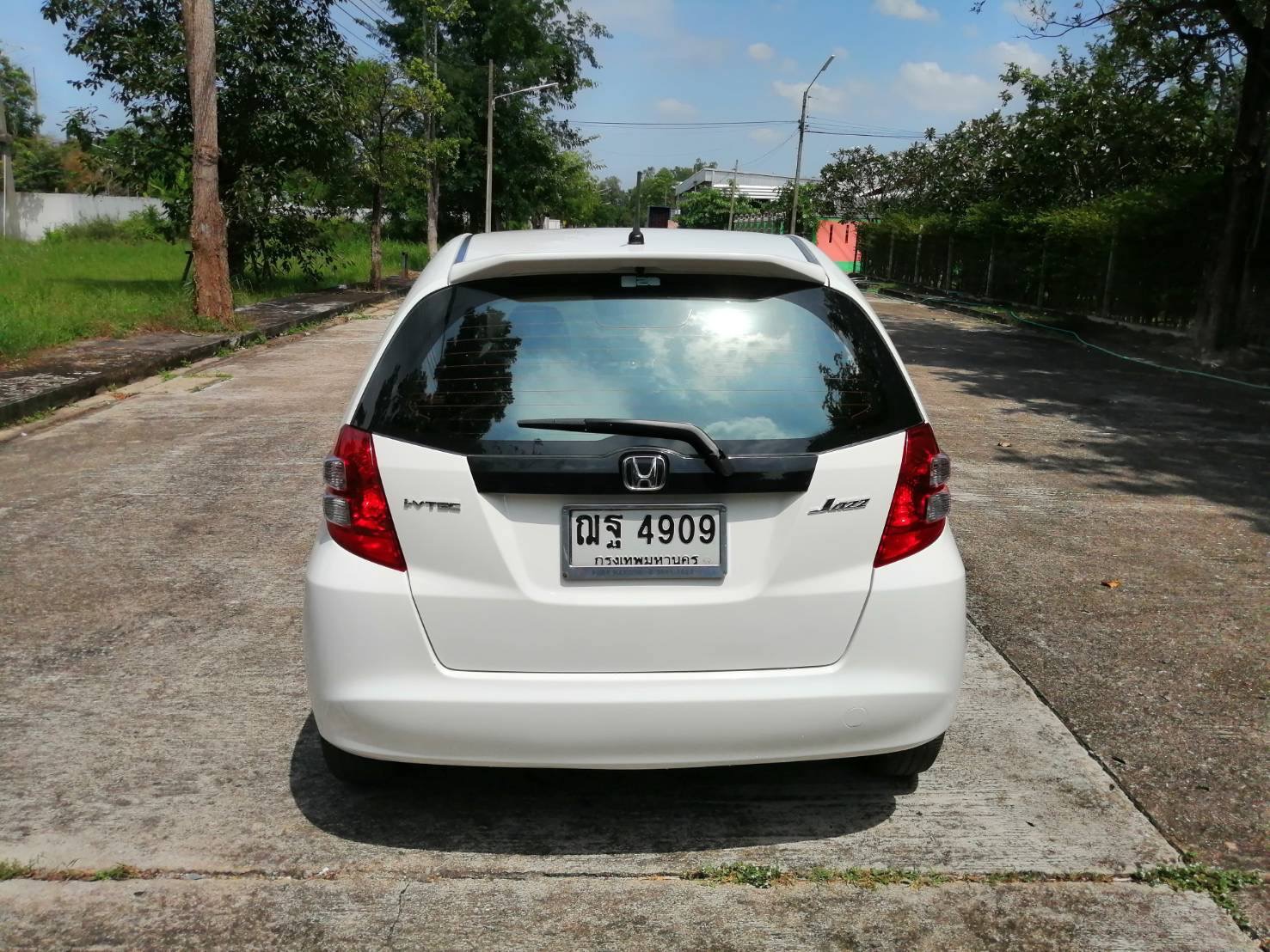 Honda Jazz GE ปี 2008 สีขาว