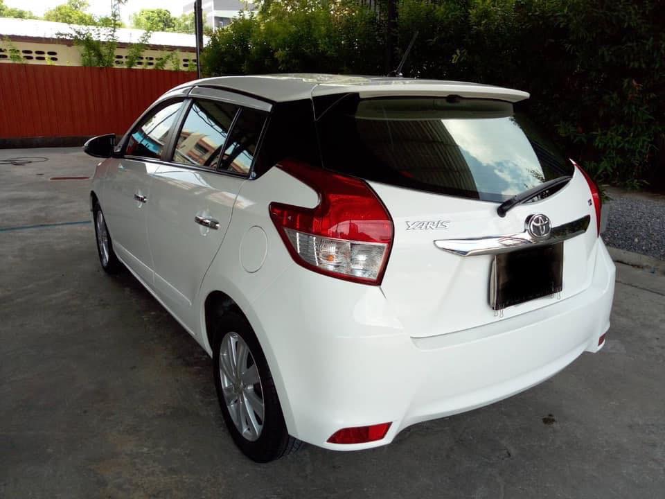 Toyota Yaris ปี 2014 สีขาว