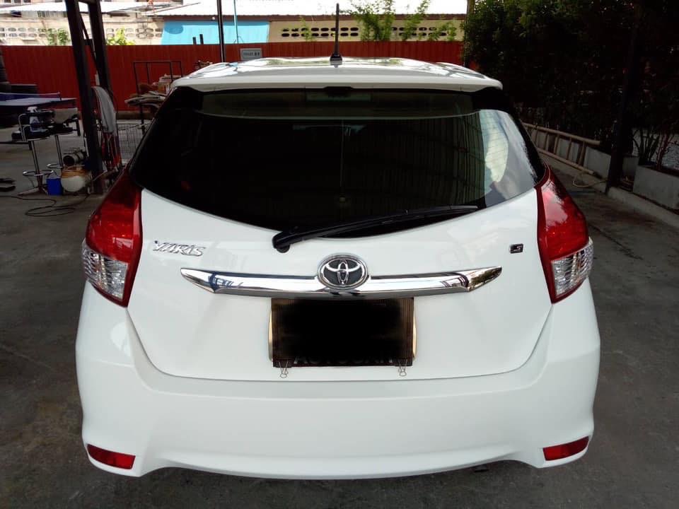 Toyota Yaris ปี 2014 สีขาว