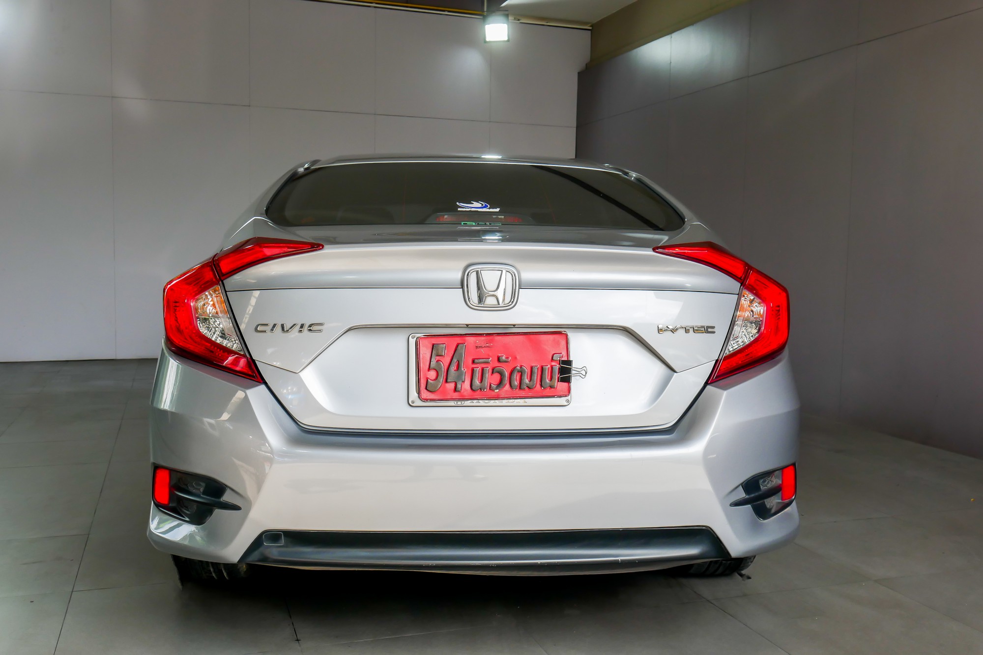 HONDA CIVIC FC 1.8 E AT ปี 2016 สีเงิน