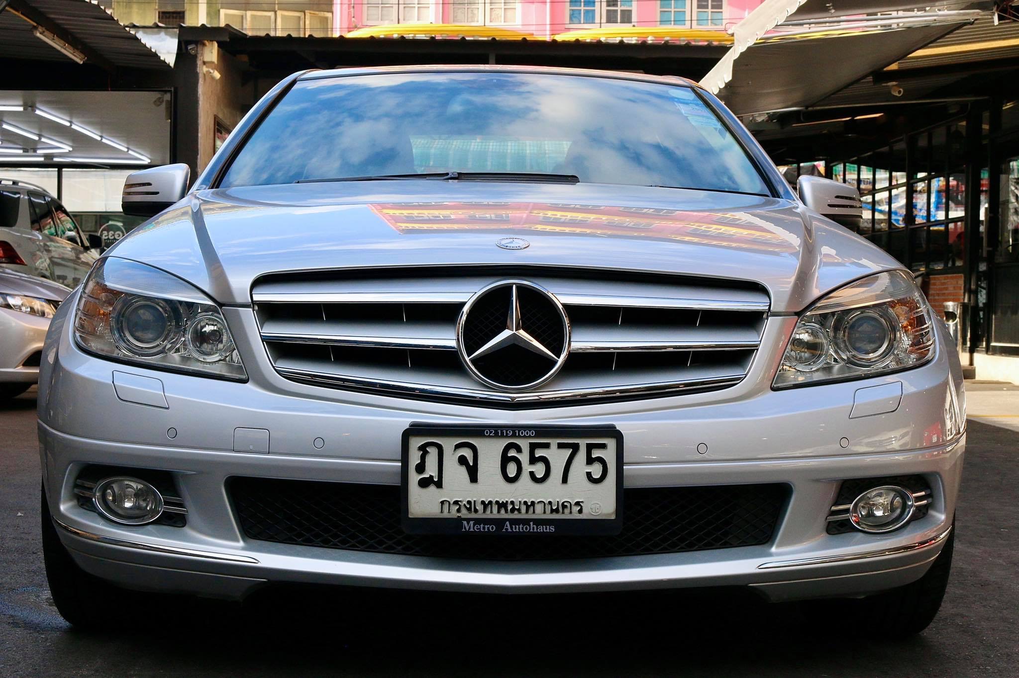 Mercedes-Benz C-Class W204 C200 ปี 2009 สีเงิน