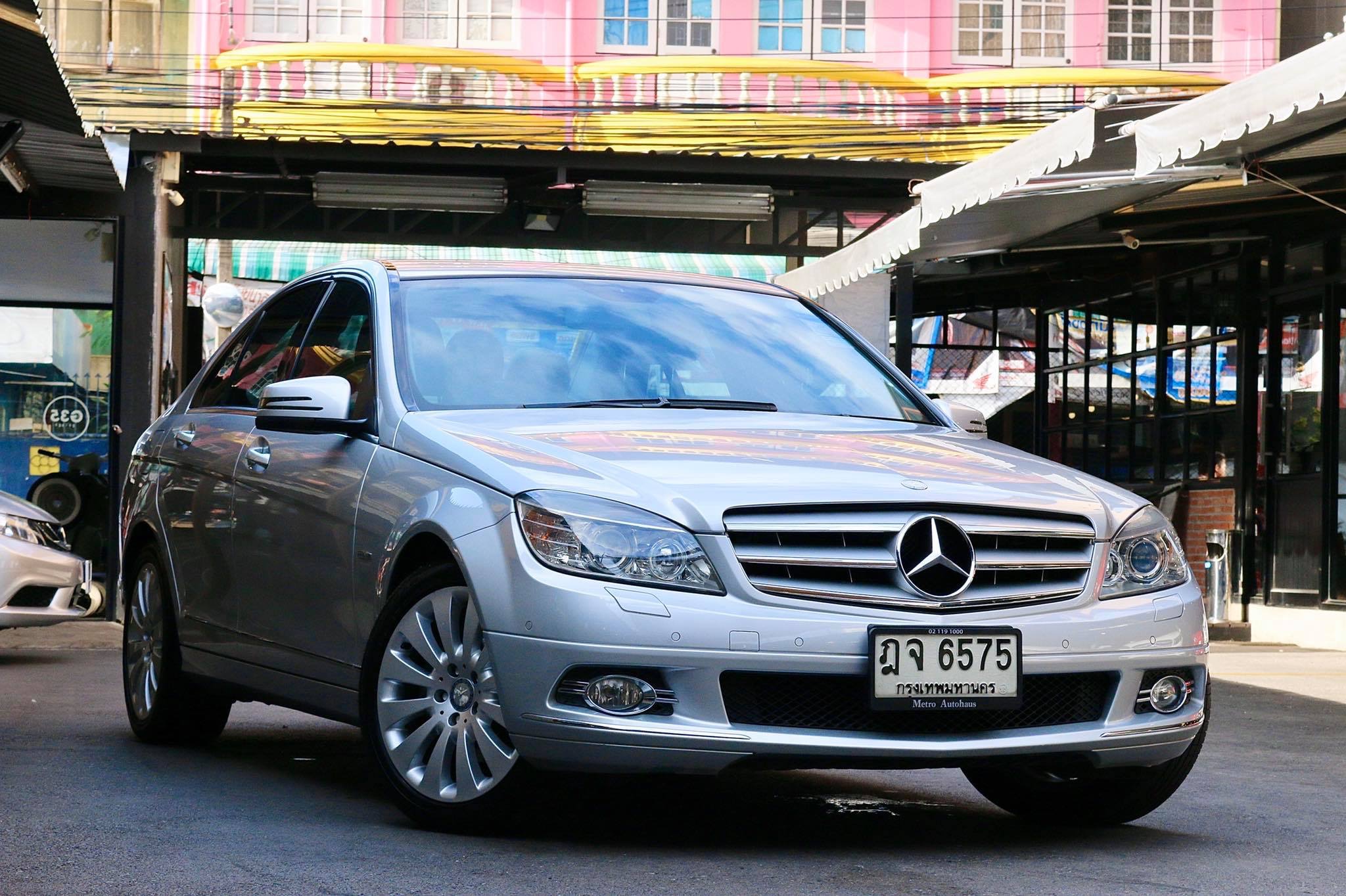 Mercedes-Benz C-Class W204 C200 ปี 2009 สีเงิน