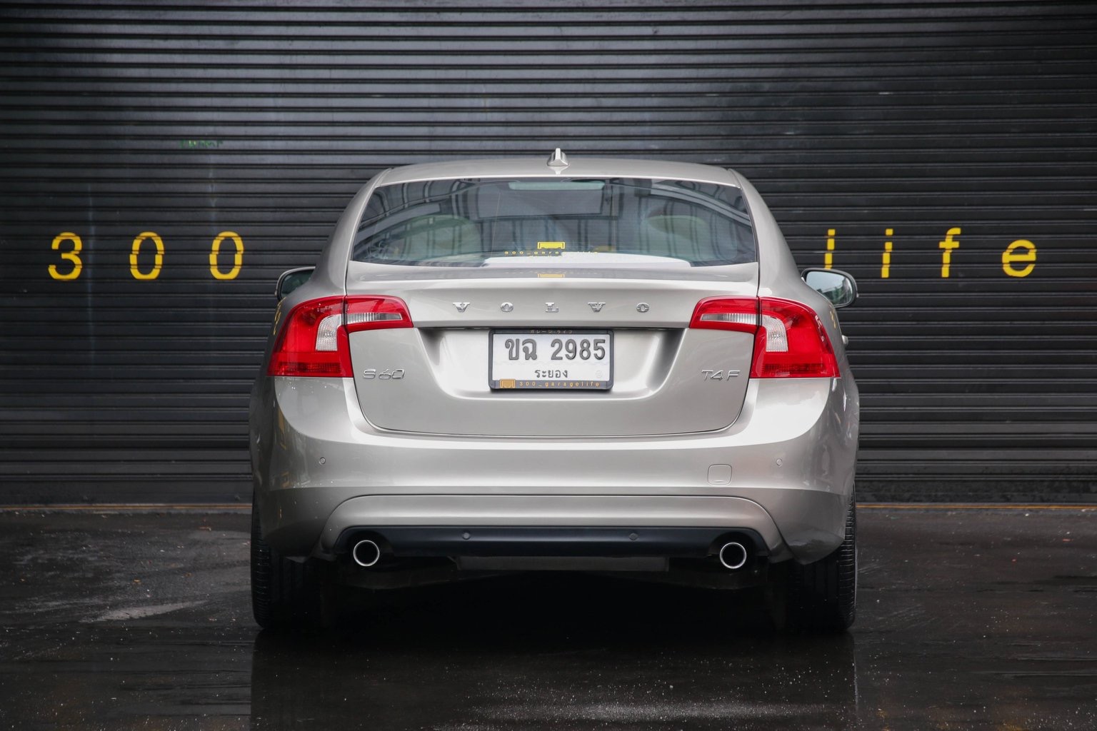 Volvo S60 ปี 2014 สีเทา