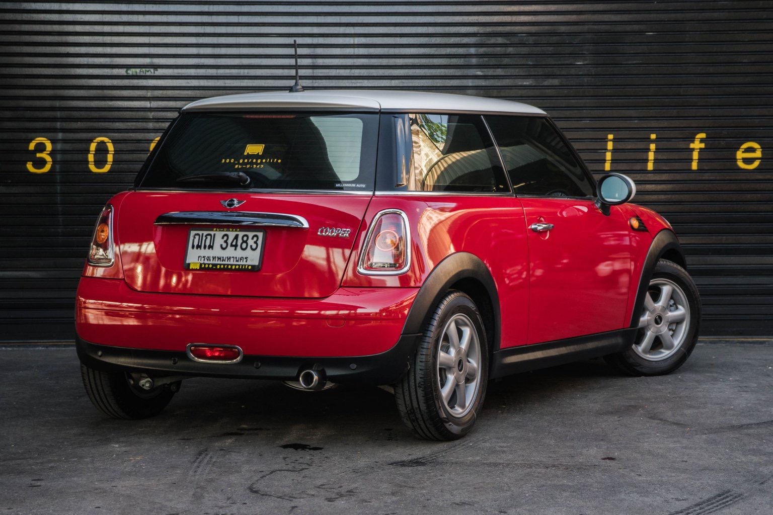 Mini Hatch (Cooper) Gen2 R56 ปี 2008 สีแดง