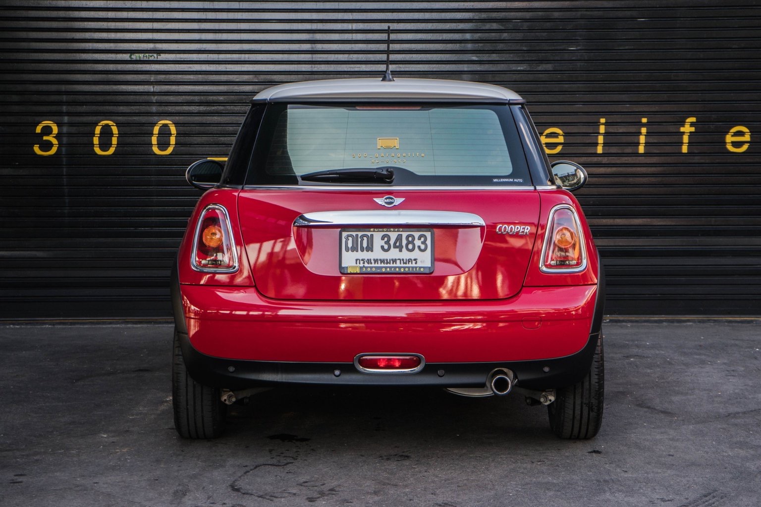 Mini Hatch (Cooper) Gen2 R56 ปี 2008 สีแดง